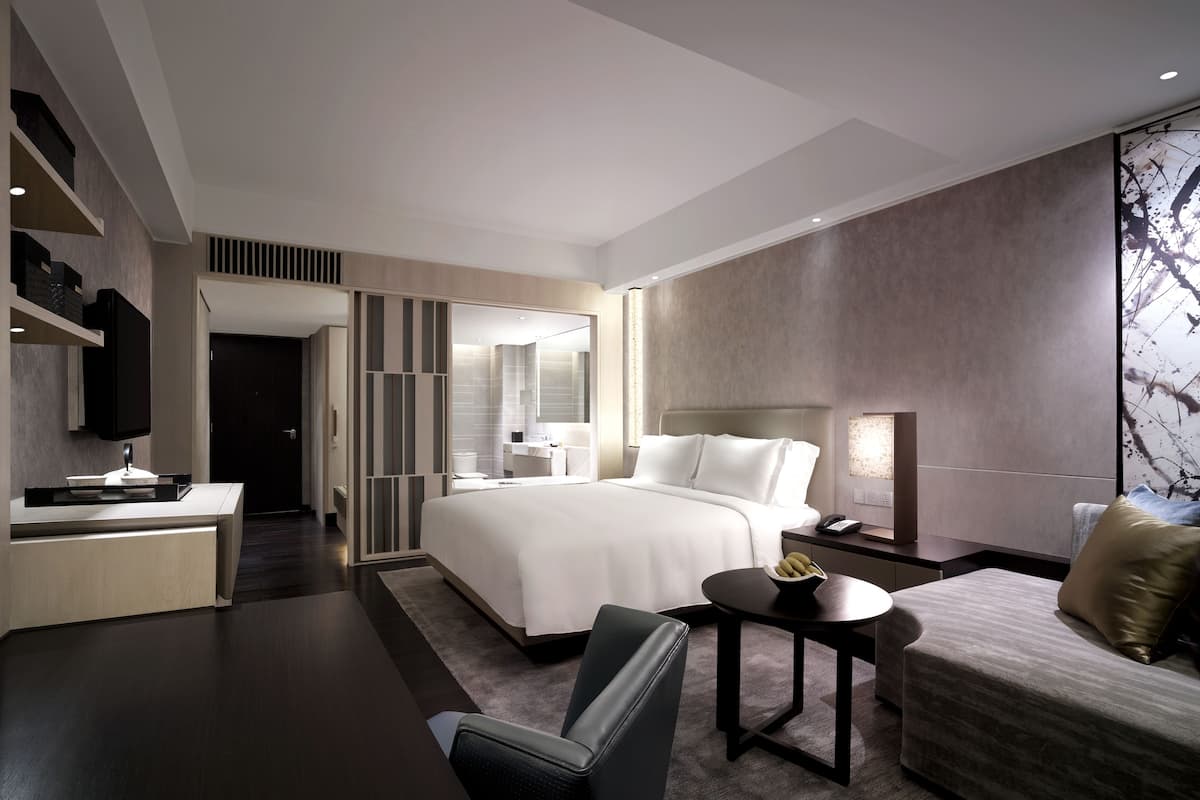 Edredón, camas con pillow-top y minibar