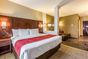 Suite, 1 King Bed with Sofa bed, Non Smoking