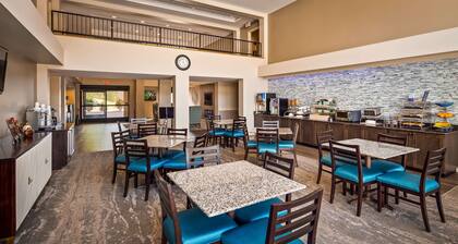 Best Western Plus Yadkin Valley Inn & Suites