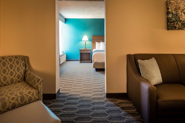 Premium bedding, down comforters, Select Comfort beds, laptop workspace