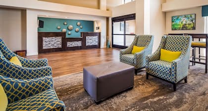 Best Western Plus Yadkin Valley Inn & Suites