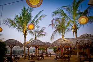 Poolside bar