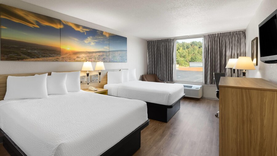 Days Inn by Wyndham Cambridge