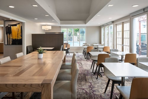 Residence Inn Las Vegas Convention Center by Marriott