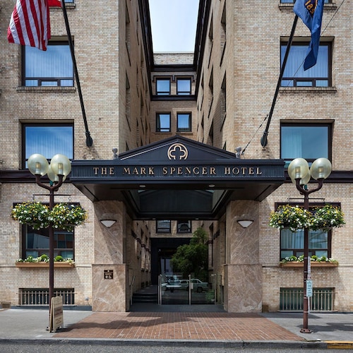 Mark Spencer Hotel
