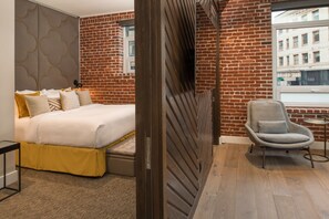 Hospitality Suite | Premium bedding, desk, blackout drapes, iron/ironing board - Mark Spencer Hotel (Portland)