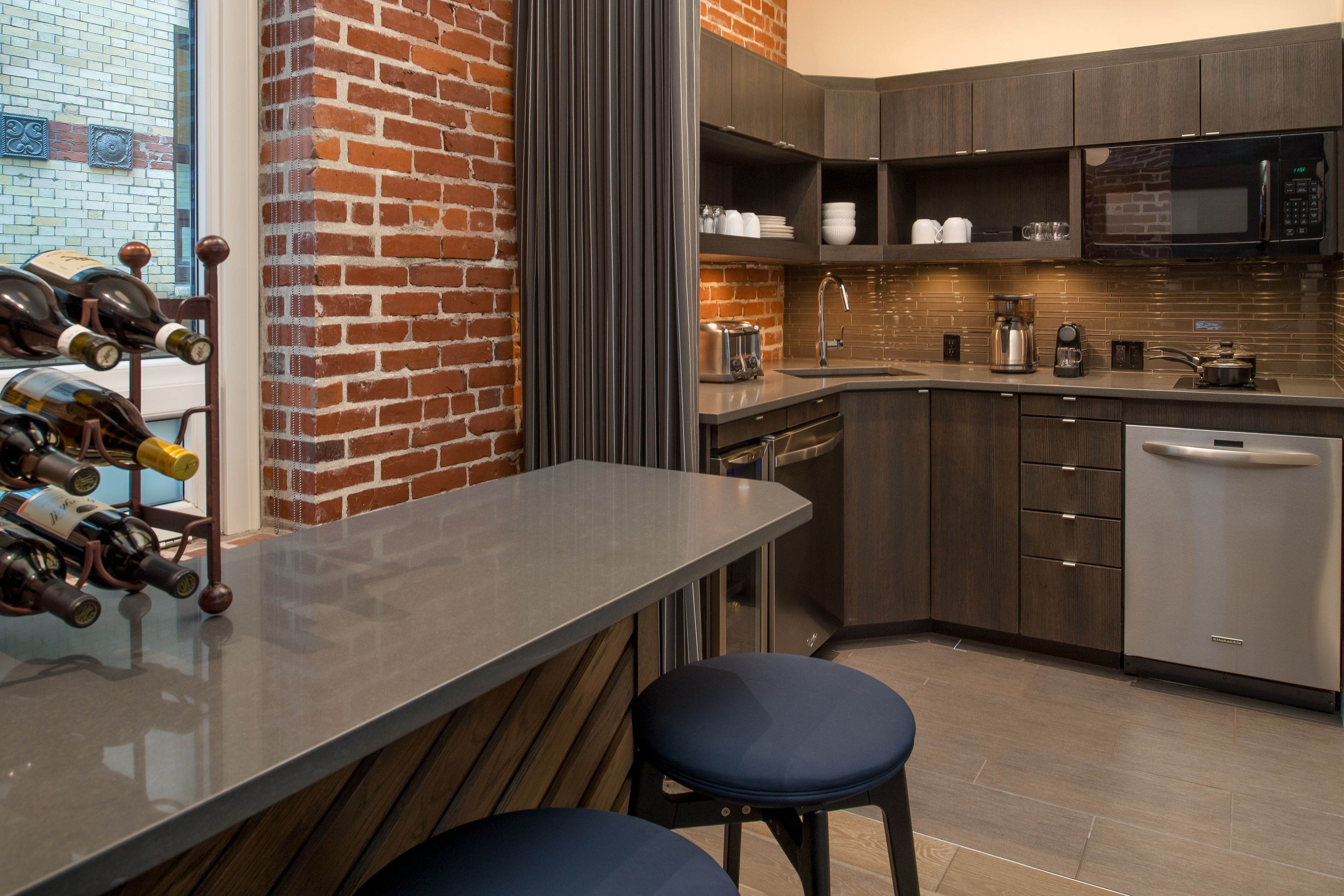 luxury suite, 1 bedroom (hospitality suite) | private kitchen | mini-fridge, microwave