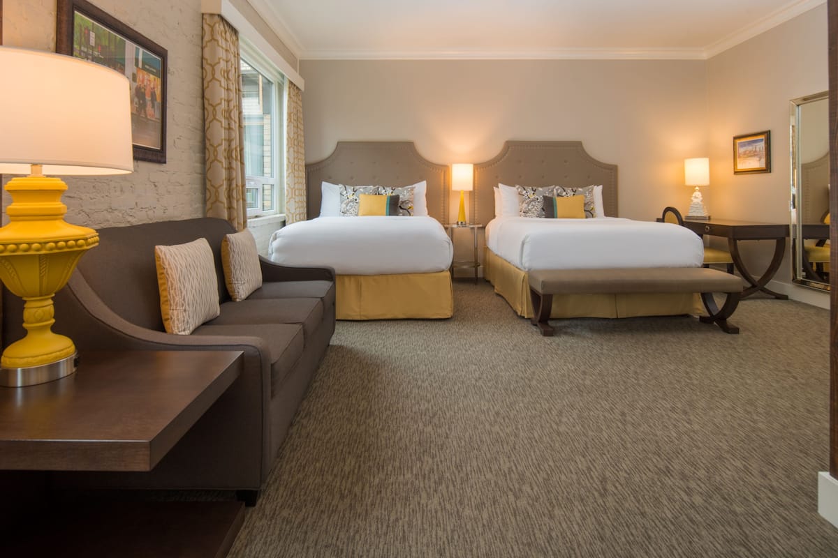 Deluxe Double Room (Double Queen Deluxe) | 1 bedroom, premium bedding, desk, blackout curtains