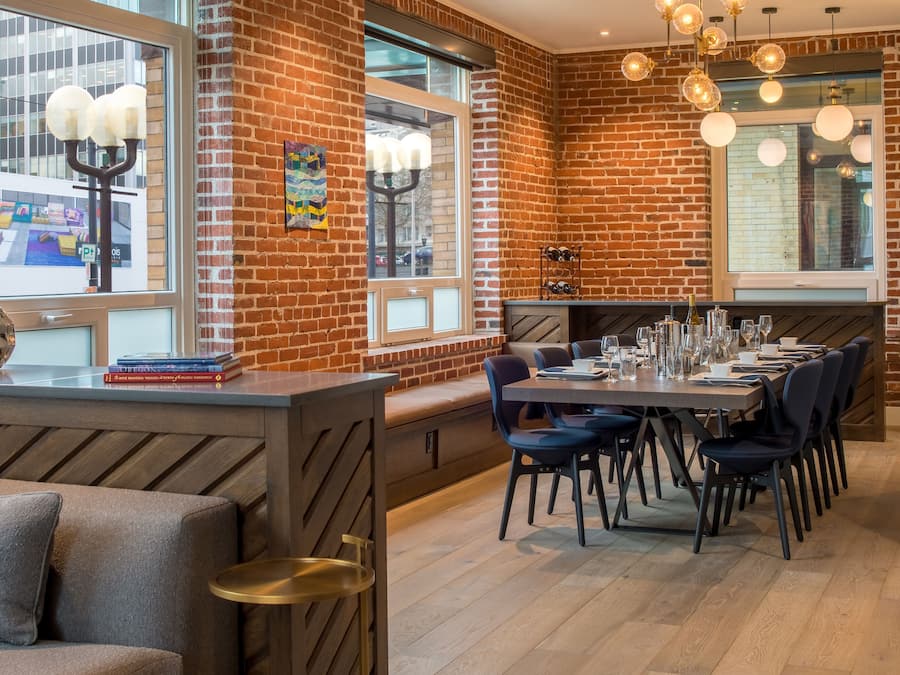 Luxe suite, 1 slaapkamer (Hospitality Suite) | Dineren in de kamer