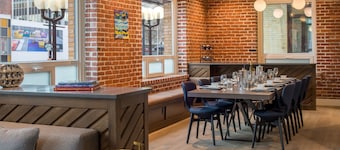 Mark Spencer Hotel