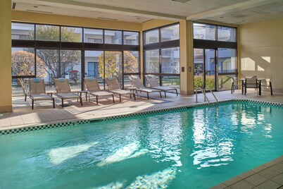 Courtyard by Marriott Chicago Oakbrook Terrace