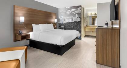 Clarion Pointe Morrow - Atlanta South