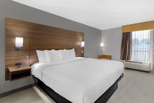 Desk, laptop workspace, iron/ironing board, WiFi