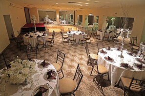Banquet hall