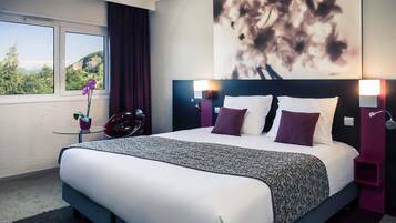 Classic Room, 1 Double Bed | Premium bedding, pillow-top beds, minibar, in-room safe