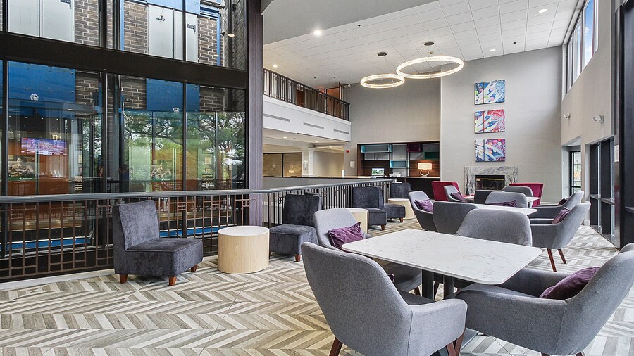 Holiday Inn Chicago Nw Crystal Lk Conv Ctr by IHG