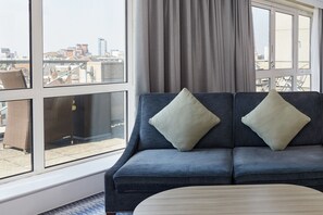 1 bedroom, hypo-allergenic bedding, in-room safe, desk