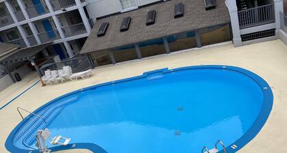 Red Lion Inn & Suites Nashville Airport
