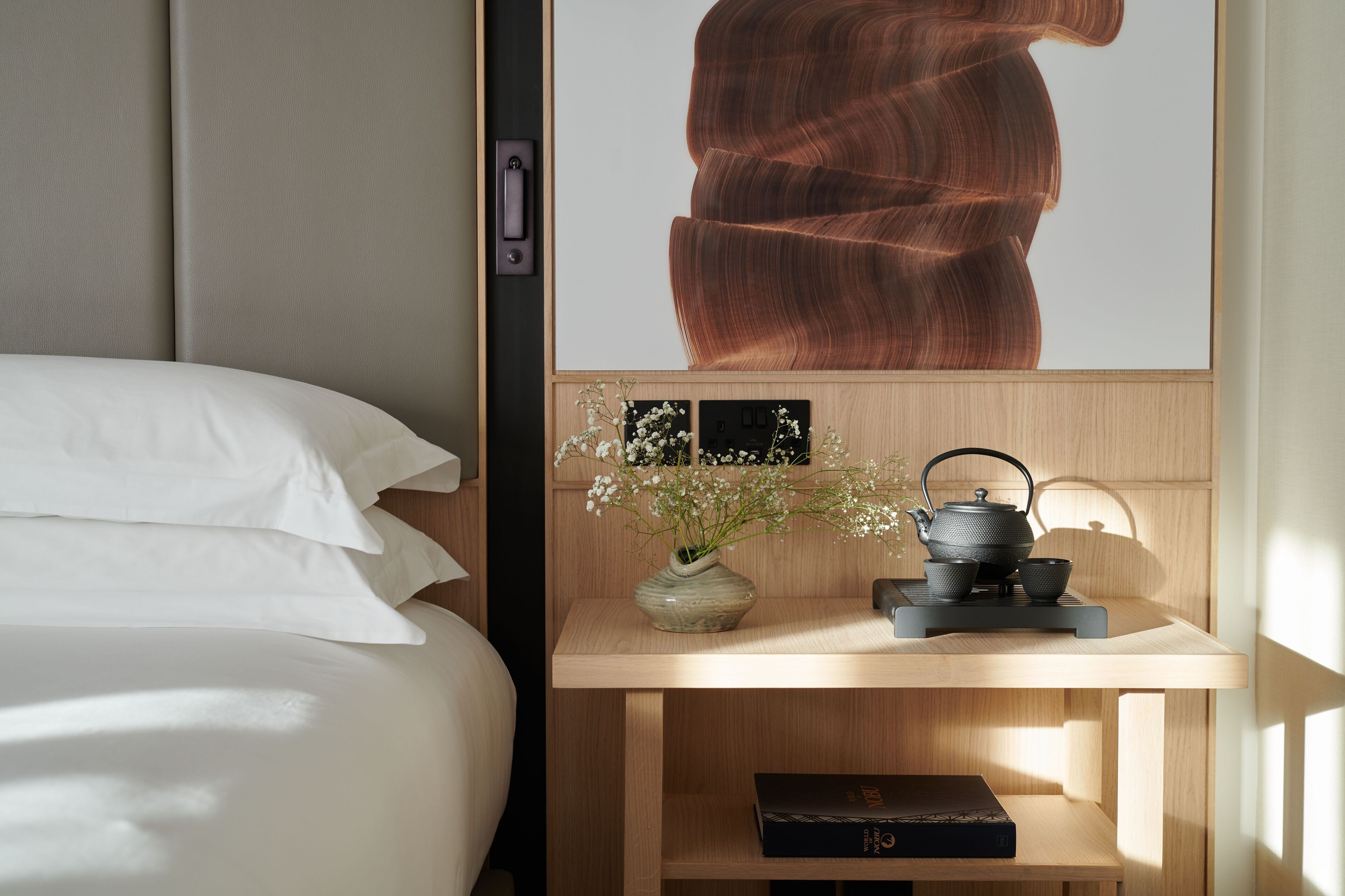 Zen Suite | Living area | Smart TV
