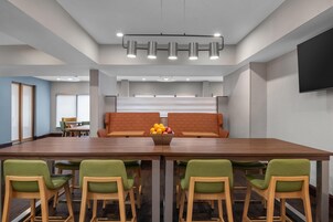 Δωρεάν πρωινό σε μπουφέ καθημερινά 