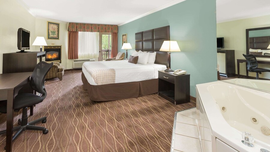 Baymont by Wyndham Helen