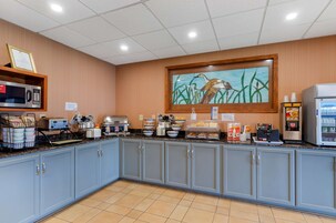 Desayuno continental incluido todos los días 