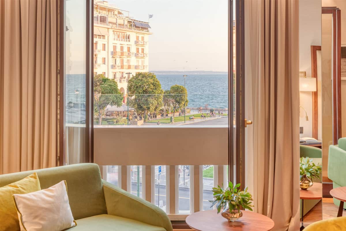 Ropa de cama de alta calidad y minibar