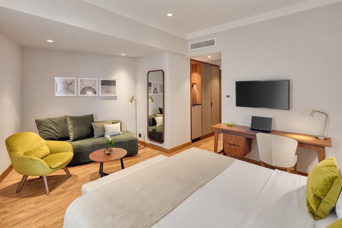 Classic Triple Room | Ropa de cama de alta calidad y minibar