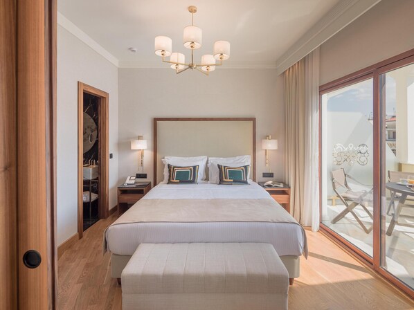 Ropa de cama de alta calidad y minibar 
