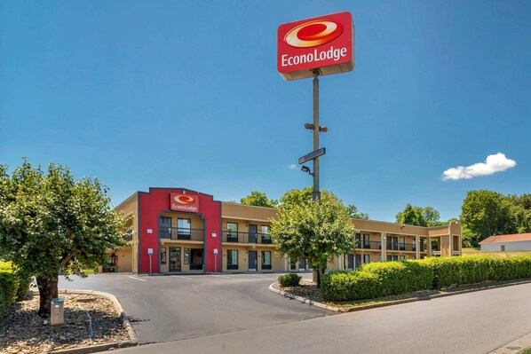 Exterior - Econo Lodge Knoxville North (Knoxville)