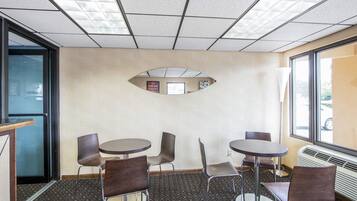 Free continental breakfast