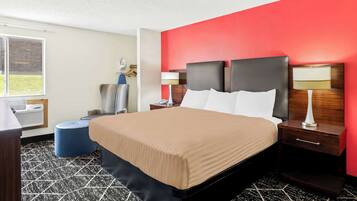 Desk, iron/ironing board, free WiFi, bed sheets