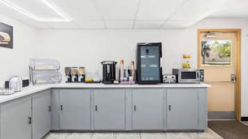 Ilmainen mannermainen aamiainen