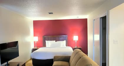 Value Suites Extended Stay - St Louis