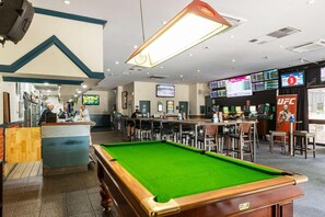 Bar (on property) - Frontier Hotel Darwin (Darwin)
