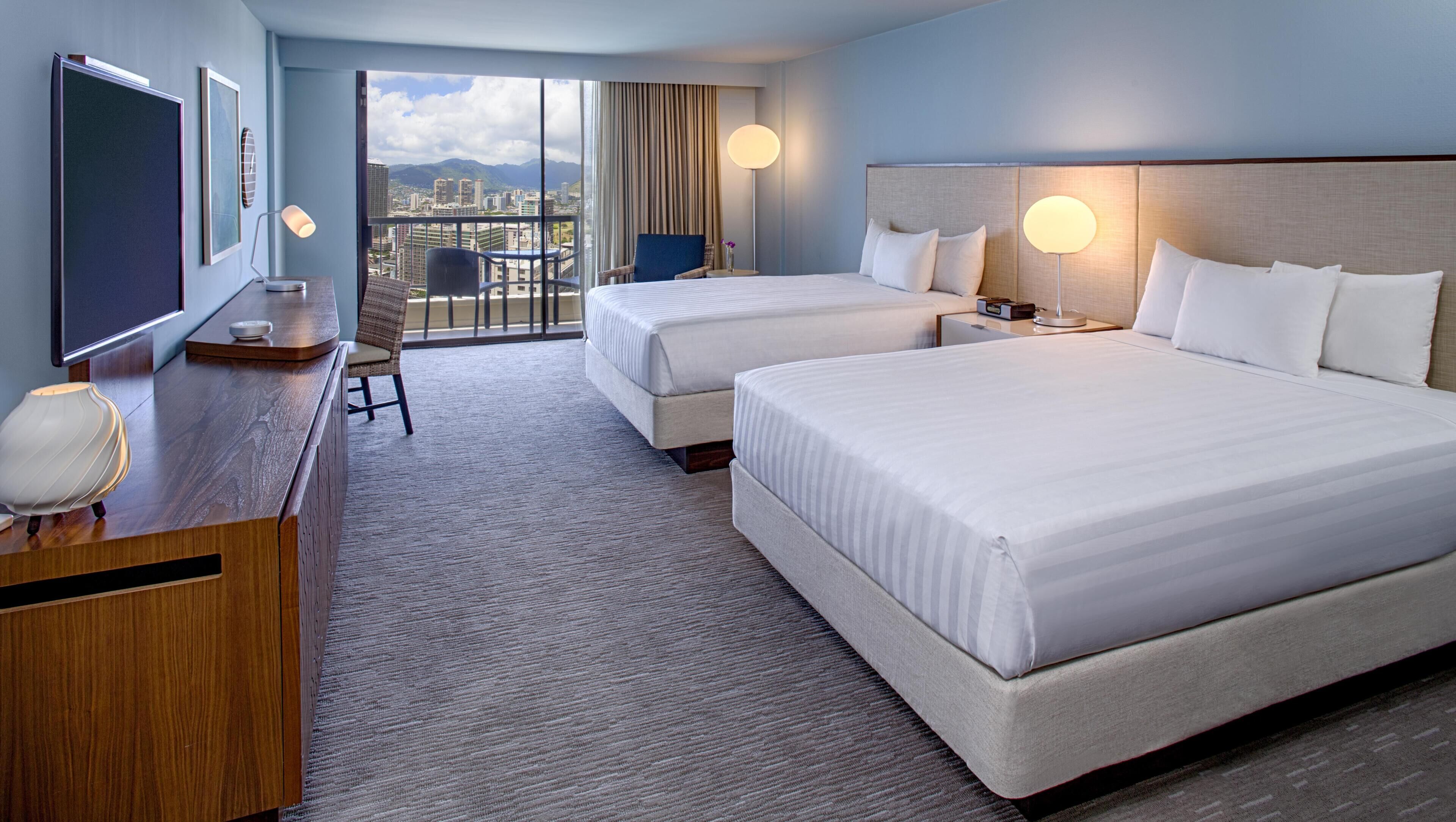 Premium bedding, in-room safe, desk, laptop workspace