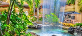Hyatt Regency Waikiki Beach Resort & Spa