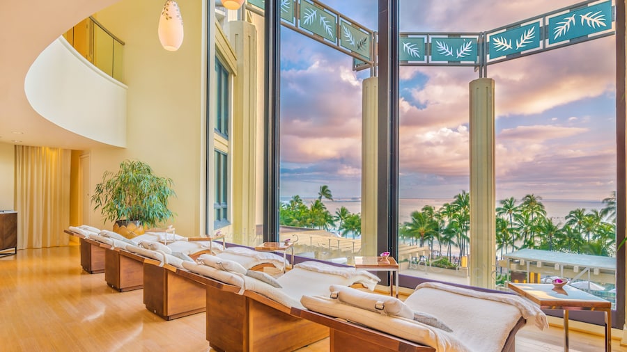 Hyatt Regency Waikiki Beach Resort & Spa