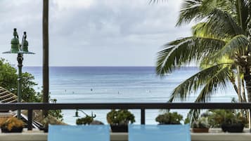 Outdoor pool, open 7:30 AM to 9:00 PM, cabanas (surcharge)
