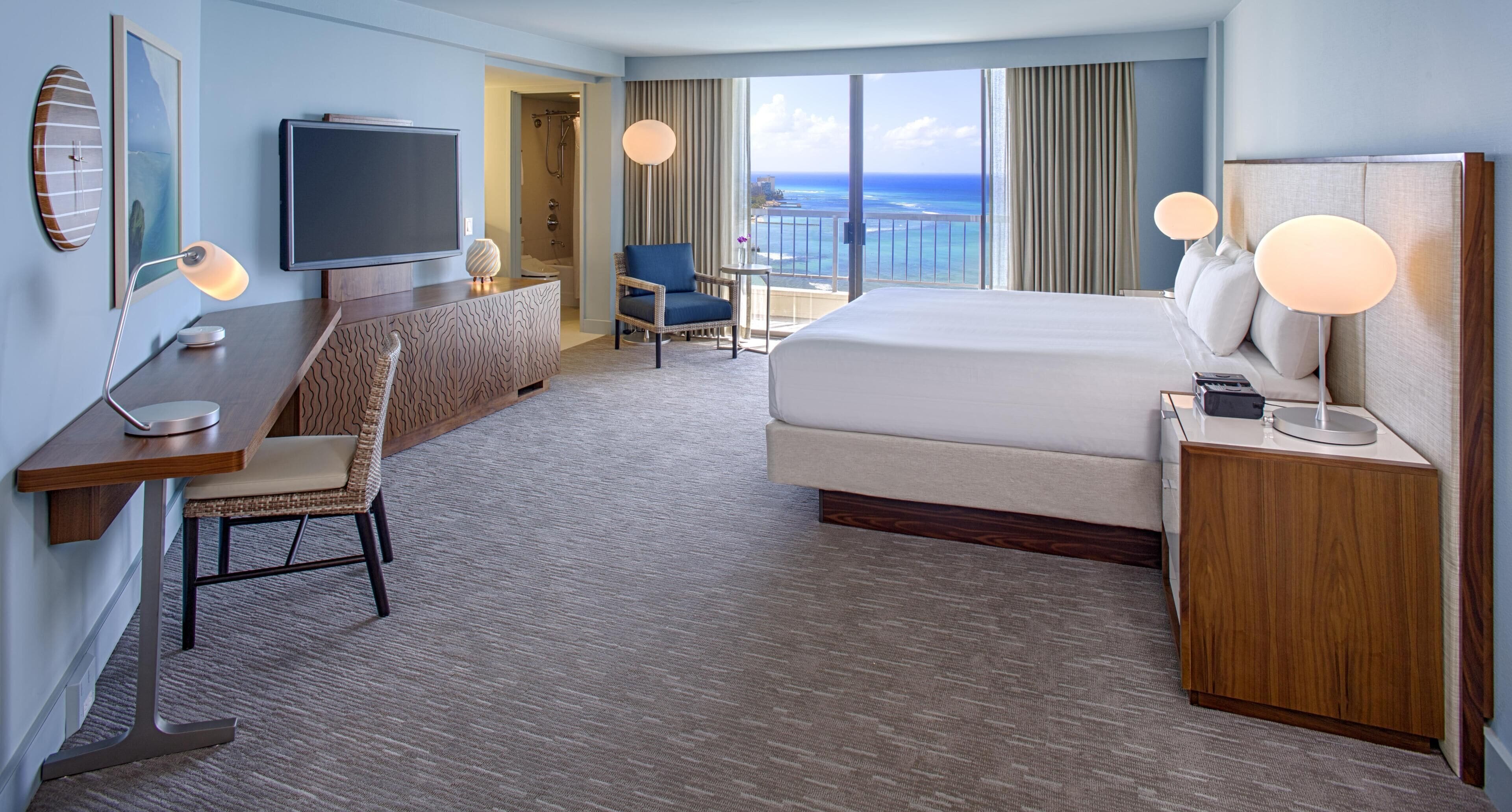 Room, 1 King Bed, Oceanfront | Premium bedding, in-room safe, desk, laptop workspace