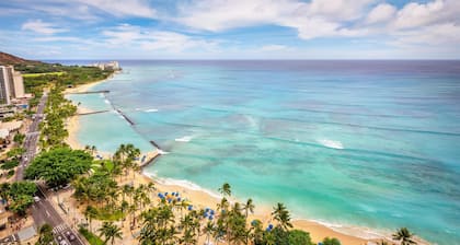 Hyatt Regency Waikiki Beach Resort & Spa