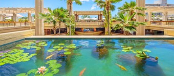 Hyatt Regency Waikiki Beach Resort & Spa