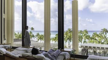 Couples treatment rooms, sauna, body treatments, aromatherapy
