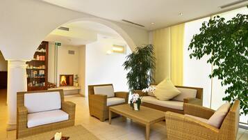 Körperbehandlungen, Gesichtsbehandlungen, Massageanwendungen