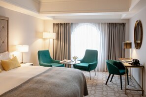 Premium bedding, in-room safe, individually decorated, desk