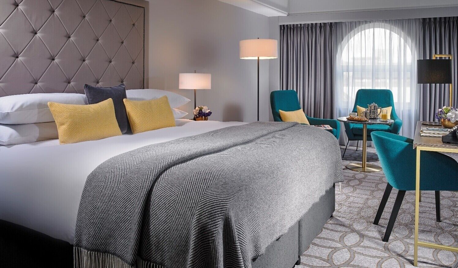 Premium bedding, in-room safe, desk, laptop workspace