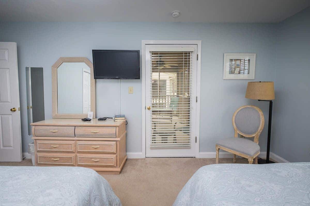 Suite, 2 tweepersoonsbedden, keuken | Een strijkplank/strijkijzer, gratis wifi, beddengoed, een wekker