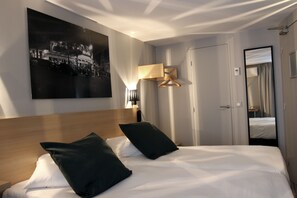 Coffres-forts dans les chambres, bureau, chambres insonorisées