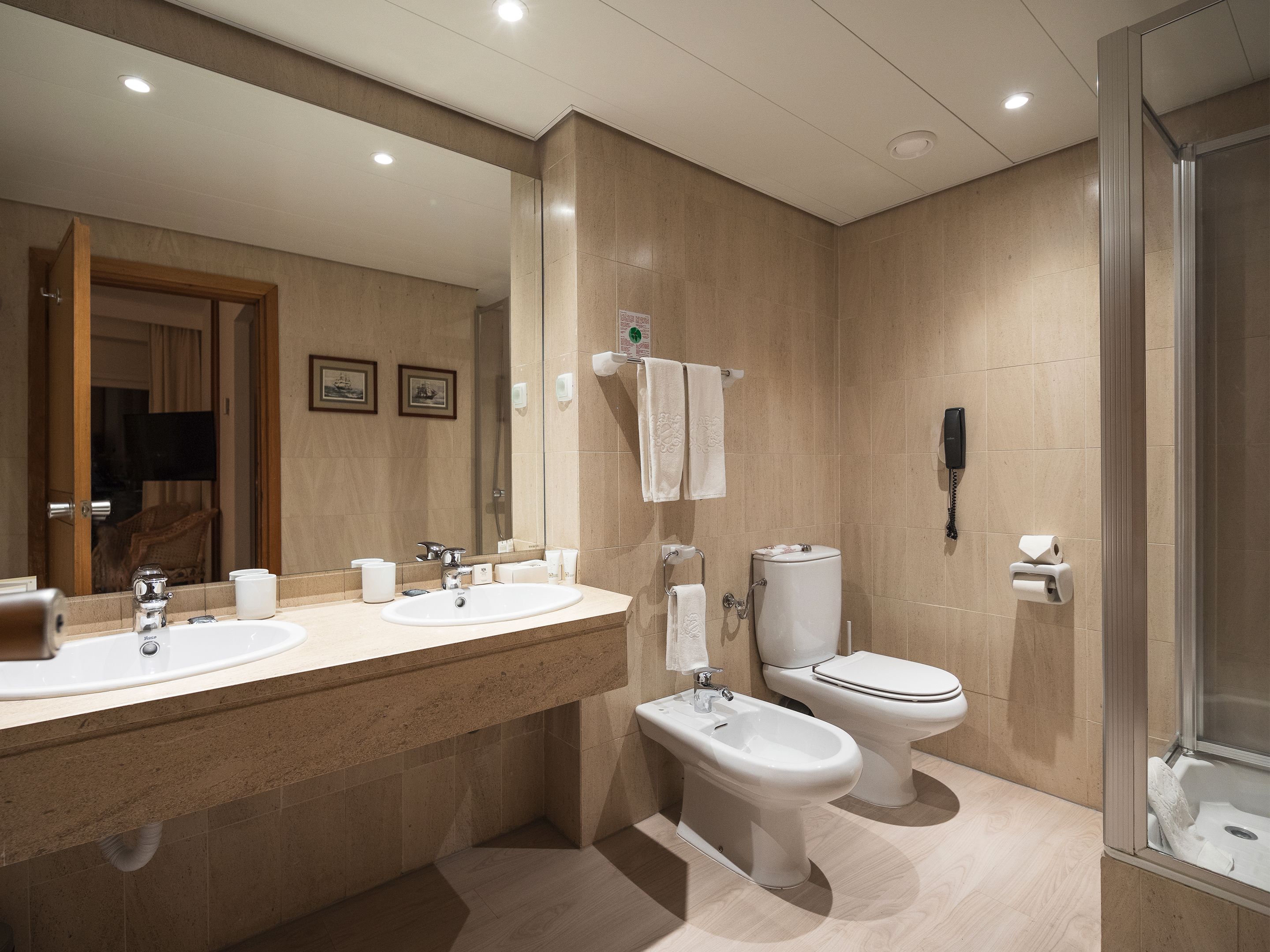 presidential penthouse, 1 double bed, hot tub, ocean view | bathroom | free toiletries, hair dryer, bathrobes, bidet