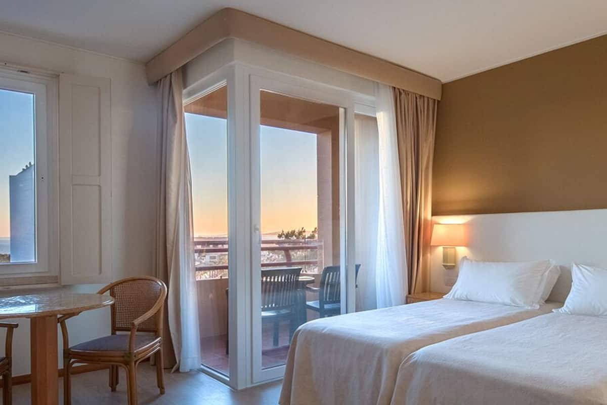 1 bedroom, minibar, in-room safe, desk